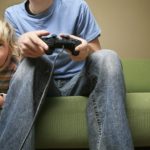 Gamers could learn French in 6 months if they gave up gaming for 2 hours a day