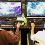 Pros and Cons of Playing Video Games in School