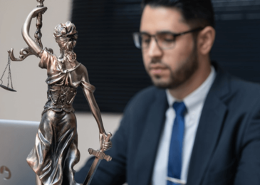 4 Things to Know Before Starting a Law Firm